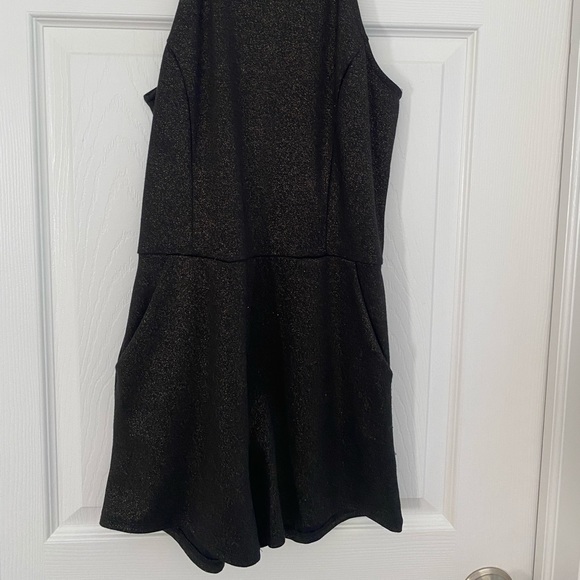 Black romper with gold sparkles - Picture 2 of 4